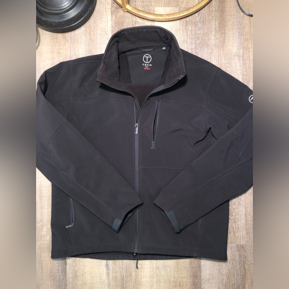 Tumi Tech full Zip Jacket Large Black Men’s casual soft shell basic leisure wear